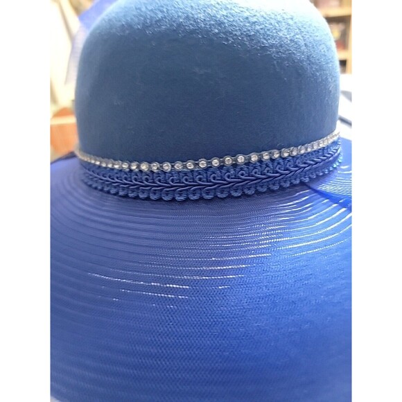 Vintage Kakyco Classic Handcrafted Blue Floral Rhinestone Wool Hat. Size 7½\